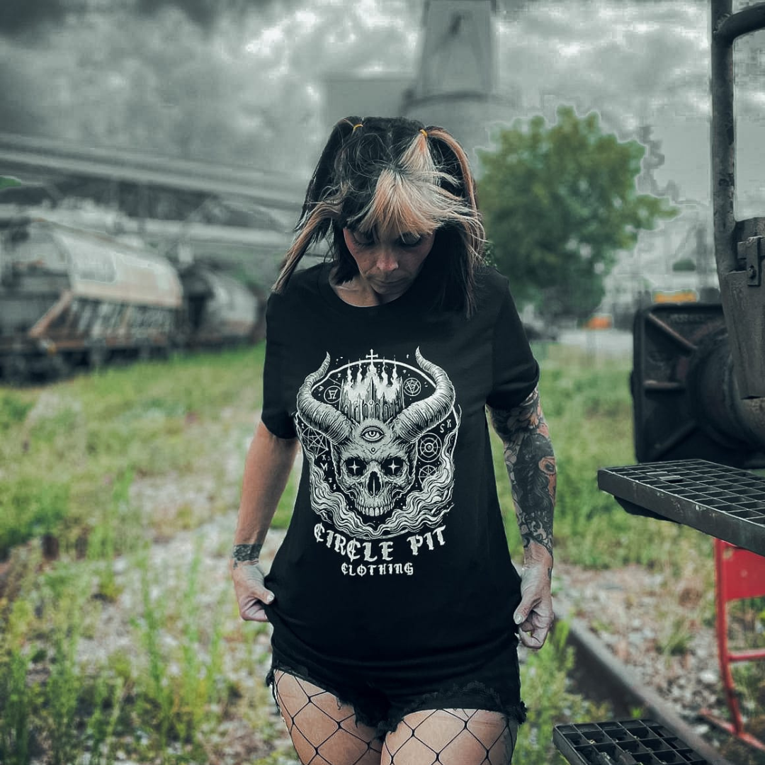 T-Shirt unisexe "devil logo" (100% organic cotton)